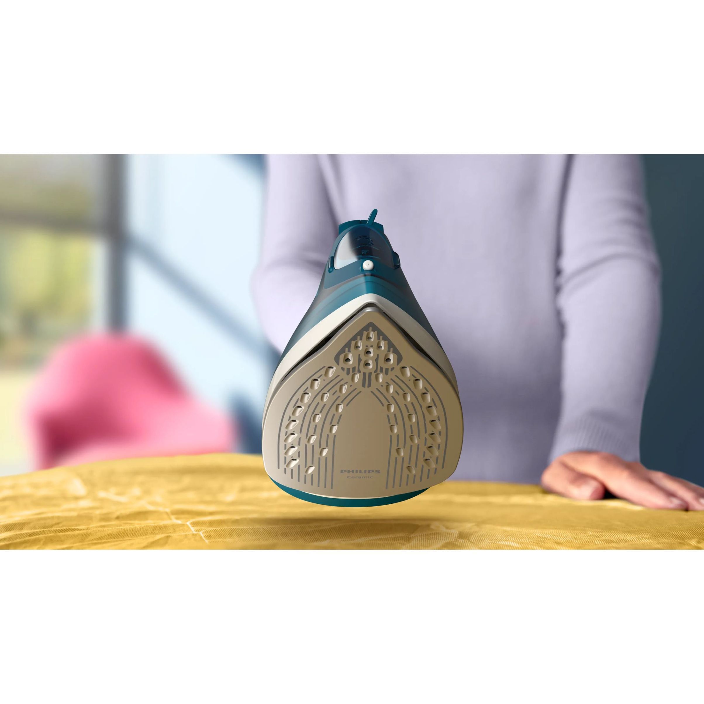 Fier de călcat cu abur Philips Seria 2000 DST2030/90, 2000W, Continuu 25g/min, Jet 130g, Rezervor 250ml, Talpă ceramică, Oprire automată, C1.9m, G0.98kg, Petrol Blue