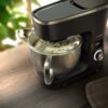 Robot de bucătărie planetar Philips Seria 7000 HR7962/21, 1000W (8 trepte, Pulse), Bol inox 5.5l, Blender sticlă 1.5l, ProKnead, Timer, Iluminare, Bază metalică, Protecție termică motor, HomeID, G9.93kg