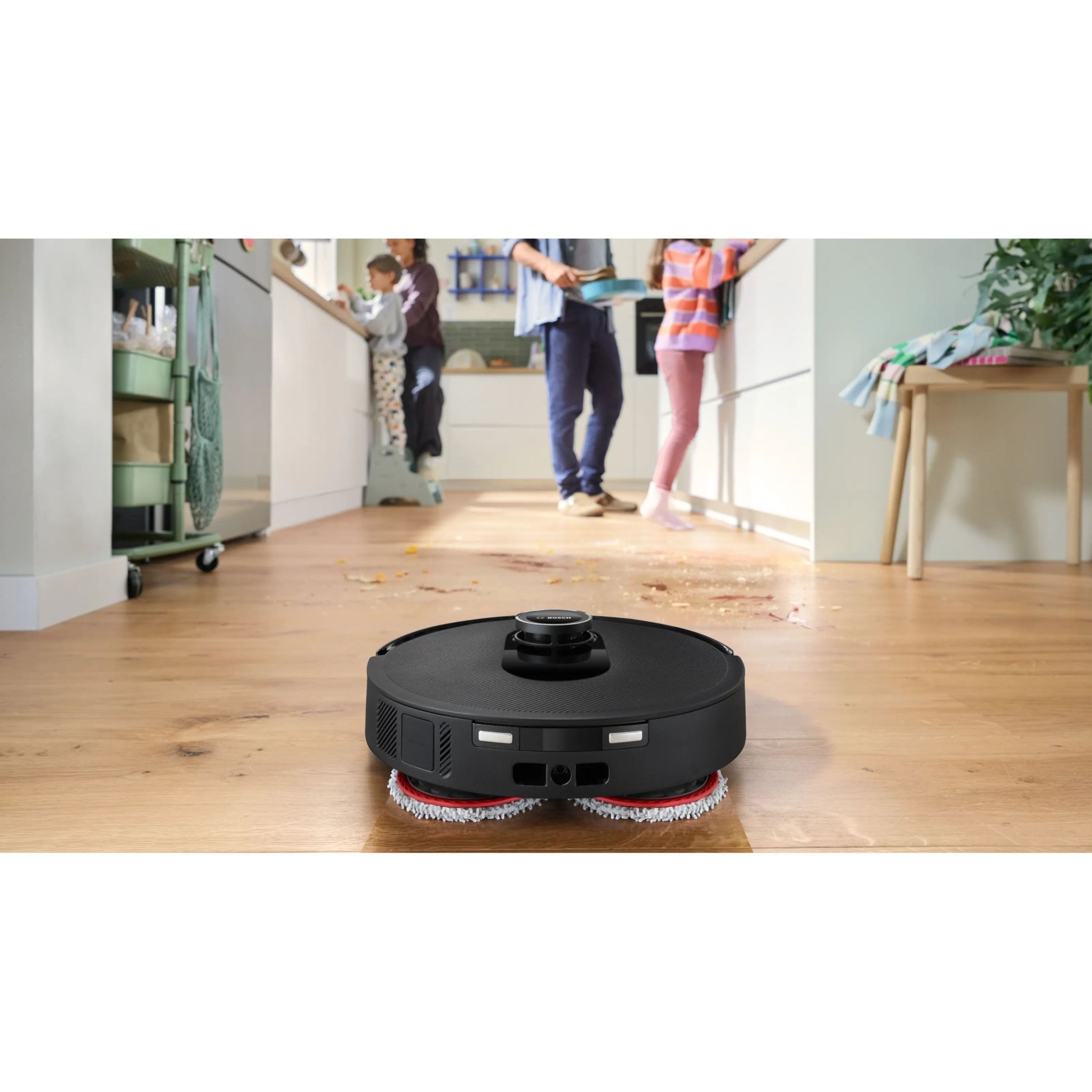 Aspirator robot BOSCH Spotless Max BCRDW3BAB, Apă 55ml, Rezervor 0.3l, Perie Carbon Power, Funcție Reduced Tangling, Navigare ușoară, Negru