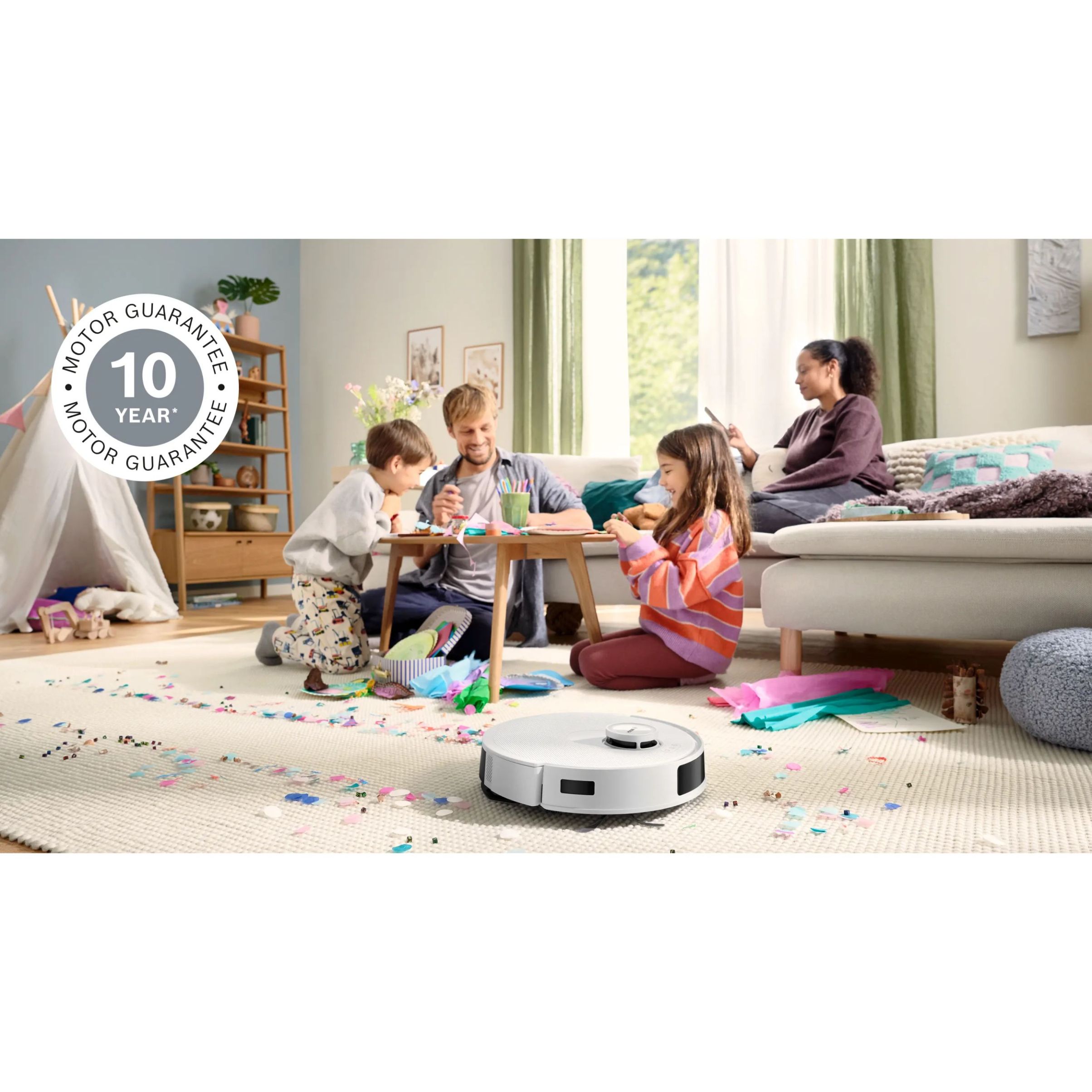 Aspirator robot BOSCH Spotless+ BCRD1W, Apă 220ml, Rezervor 0.4l, Stație 1.5l, Perie Carbon Power, Stație de curățare uscată, Funcție Reduced Tangling, Navigare ușoară, Alb