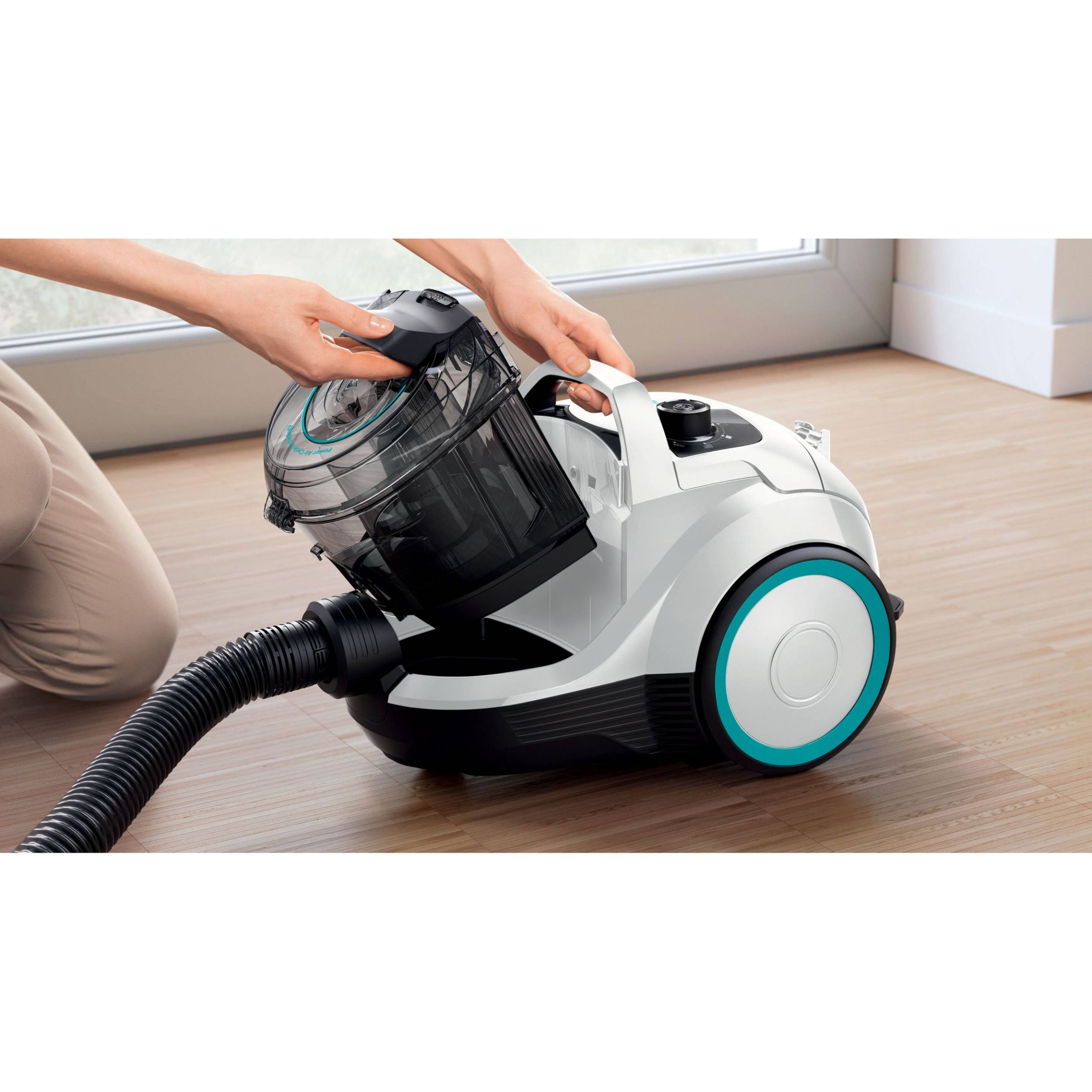 Aspirator fără sac BOSCH Serie 4 ProHygienic BGC21HYG1, Asp uscată, 550W, Praf 2l, Cablu 7m, 76dBA, Filtru UltraAllergy, Recipient praf cu dublă filtrare, Power AirCycle, Motor HighPower Airflow, 4.711kg, Alb