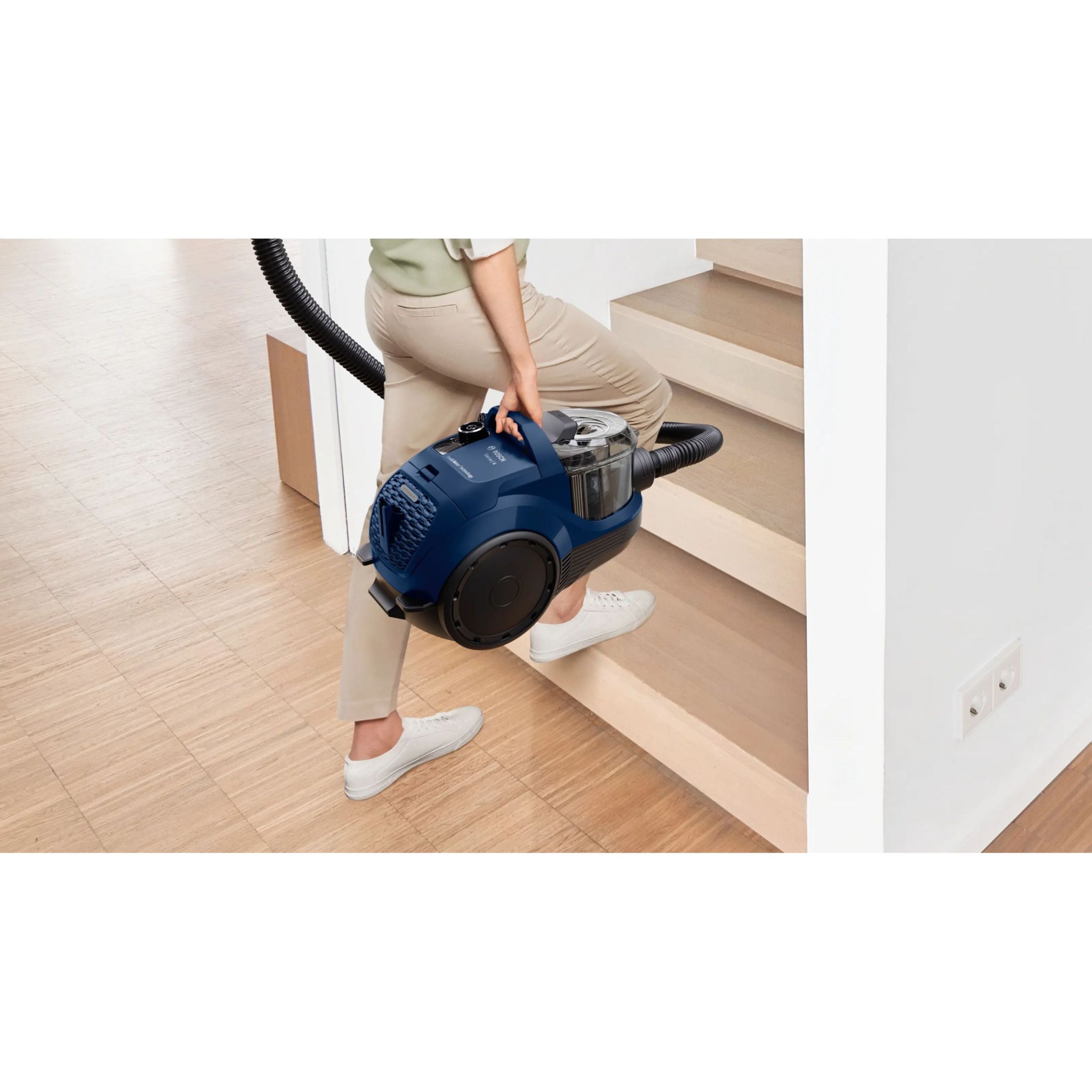 Aspirator fără sac BOSCH Serie 4 BGS21X320, 550W